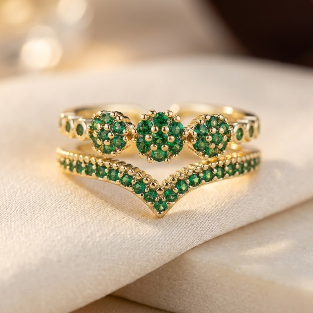 Anillo Racimo de Esmeralda en Oro