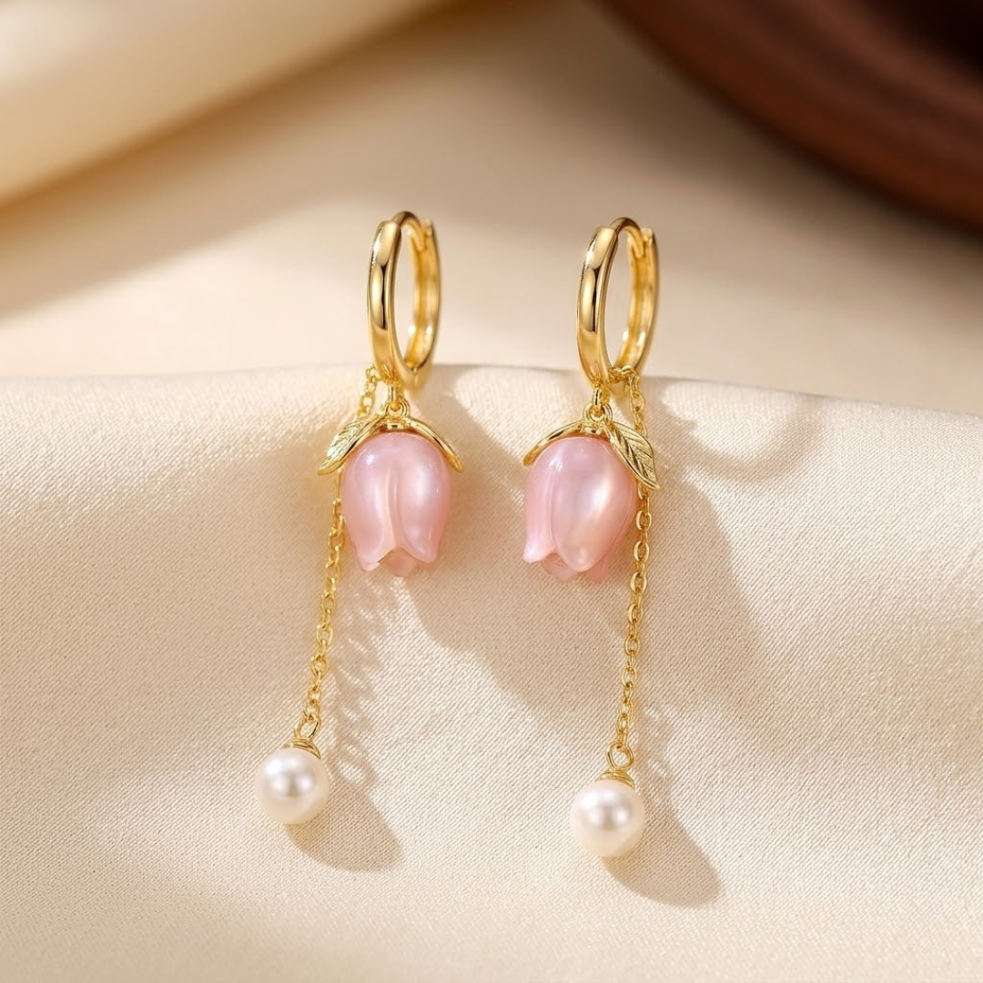 Pendientes Colgantes Florales de Perla en Oro