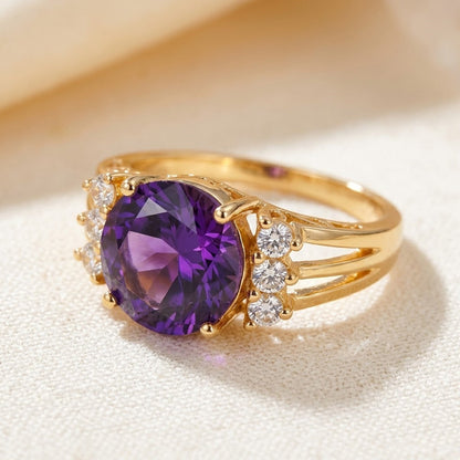Anillo de Montura Dividida de Amatista en Oro