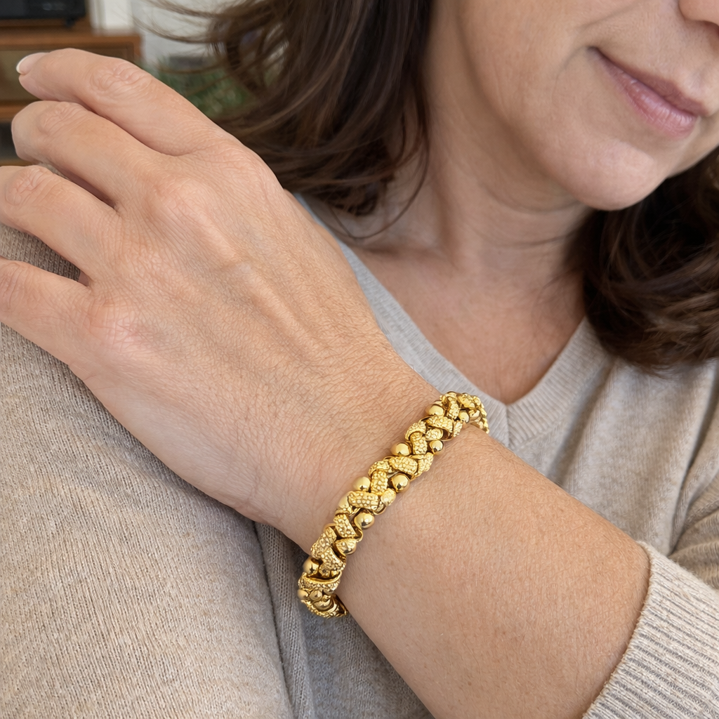 Pulsera Lirio con Onda Ornamentada | Oro