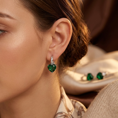 Pendientes Aro Corazón de Esmeralda en Plata