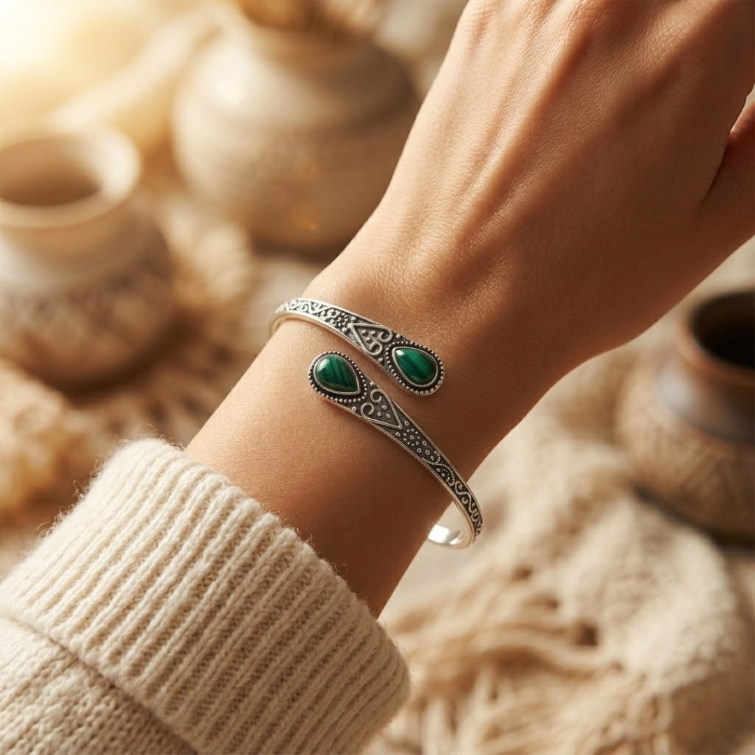 Brazalete Vintage de Esmeralda en Plata