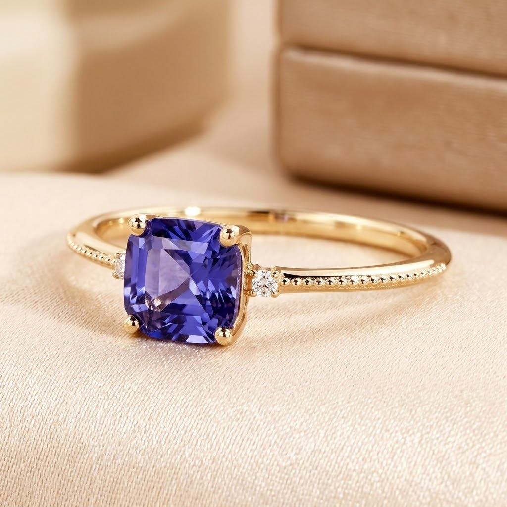 Anillo Solitario de Amatista en Oro