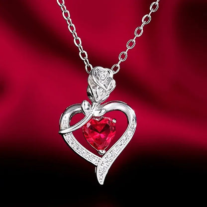 Collar Colgante Corazón de Rubí en Plata