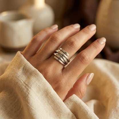 Anillo Envuelto Multibanda en Plata