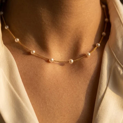 Collar Cadena de Perlas Espaciadas en Oro