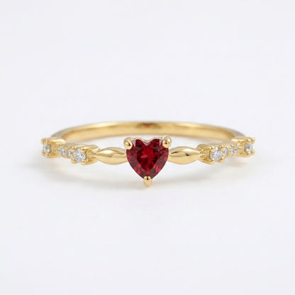 Coralyn Amoura Anillo | Oro Blanco