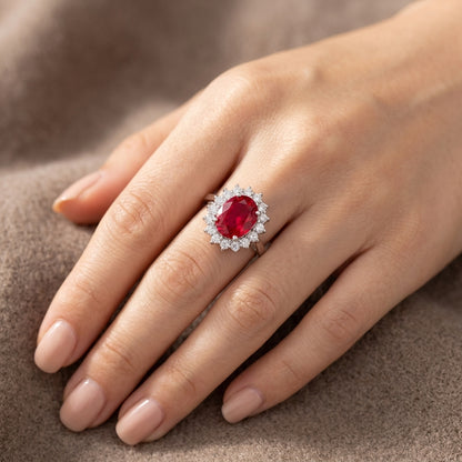 Anillo Clásico de Rubí Halo | Oro Blanco