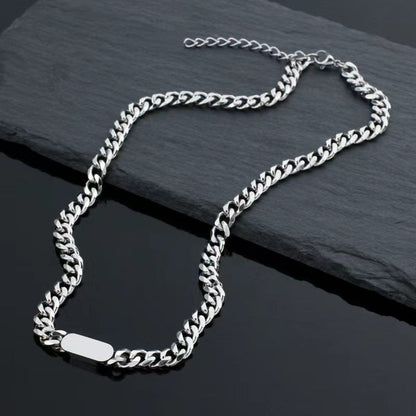 Collar de Cadena Cubana con Placa | Oro Blanco