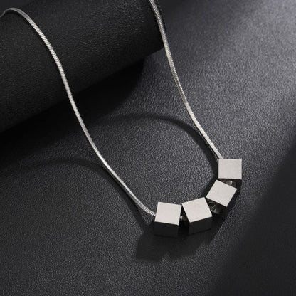 Collar Cube Line Zaylen | Oro Blanco