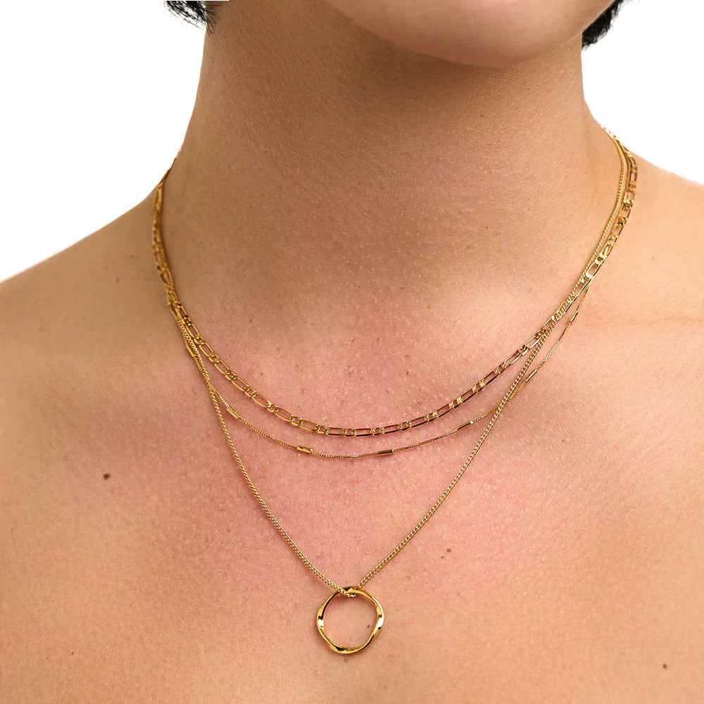 Collar de Tres Hileras con Círculo Abierto | Oro