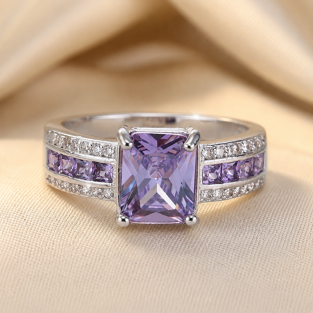 Anillo Canal de Amatista en Plata