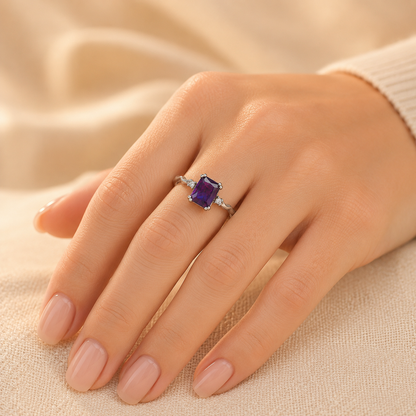 Anillo Corte Esmeralda de Amatista en Plata