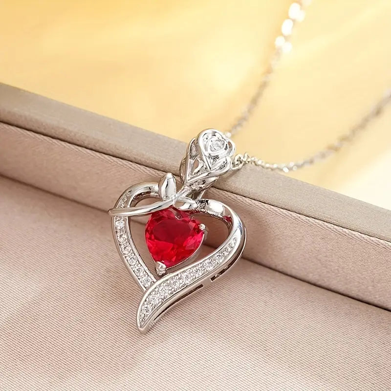Collar Colgante Corazón de Rubí en Plata