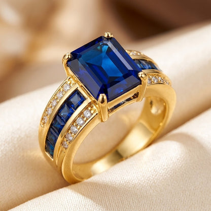 Anillo Corte Cuadrado de Zafiro en Oro