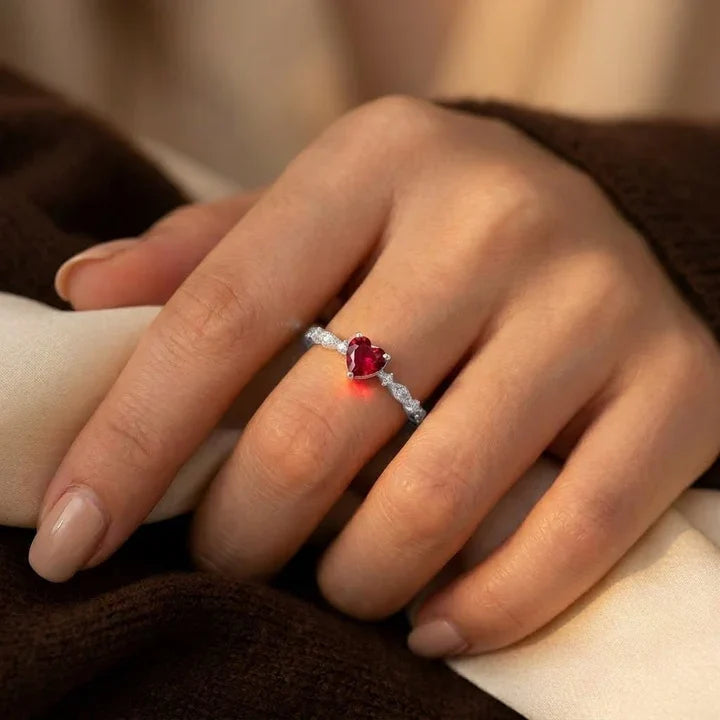 Anillo Corazón de Rubí en Oro