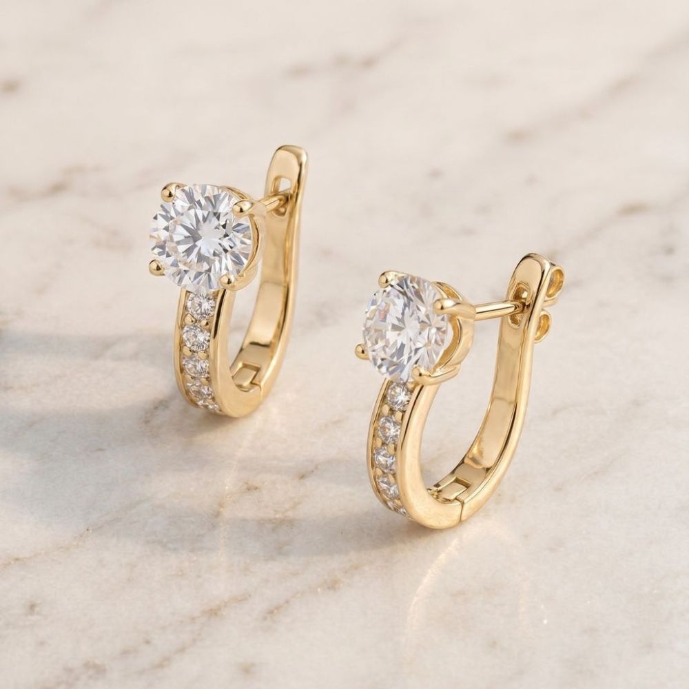 Aretes Huggie Elegantes